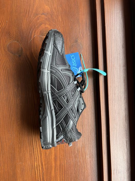 Кросівки Asics нові