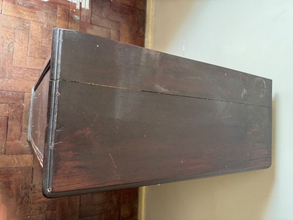Sapateira em Madeira com 2 Portas e Prateleiras