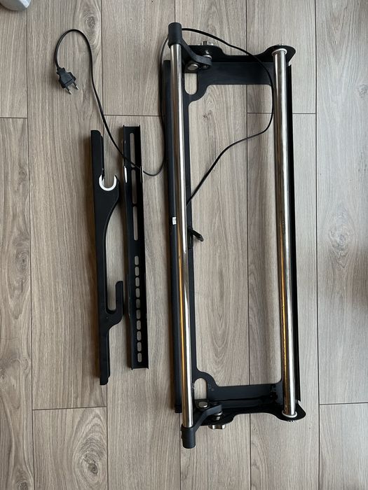 Uchwyt ścienny TV regulowany bardzo stabilny