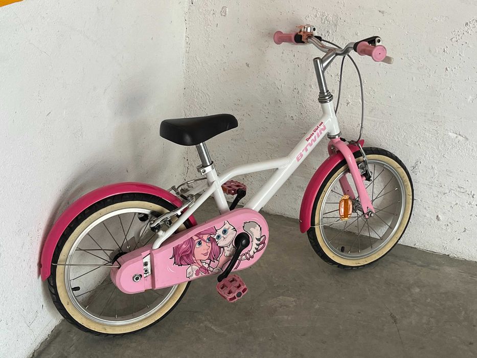 Bicicleta menina roda 16 idade ideal 4 a 6 anos