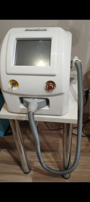 Stolik na urządzenie kosmetyczne, laser