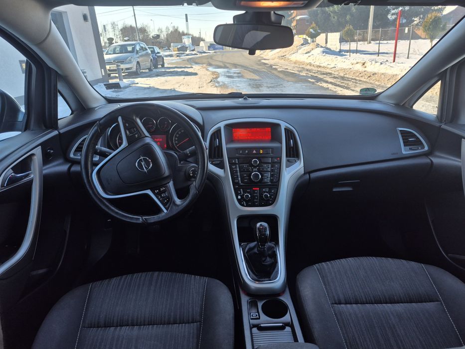 Opel Astra J*1.4*Turbo*2011*Klimatronik*Alu