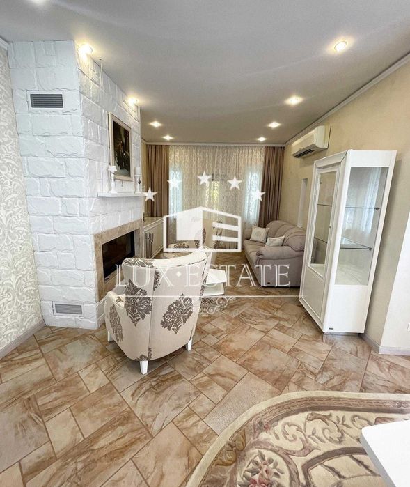 Аренда эксклюзивного домовладения  с бассейном   (Конча-Заспа)