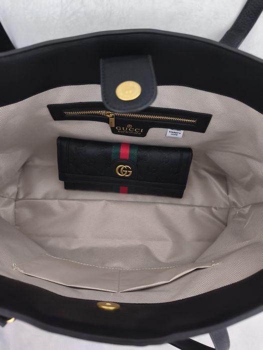 Conjunto de mala e carteira, GG