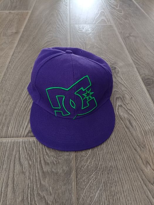 Продам скейтерську кепку DS в гарному стані купляв нову але була мала