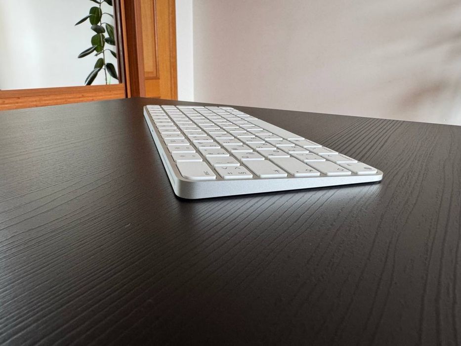  692-Apple Magic Keyboard A2450 Кириллица