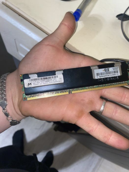 Продам оперативную память на 8 гб ддр 3 1333/1600