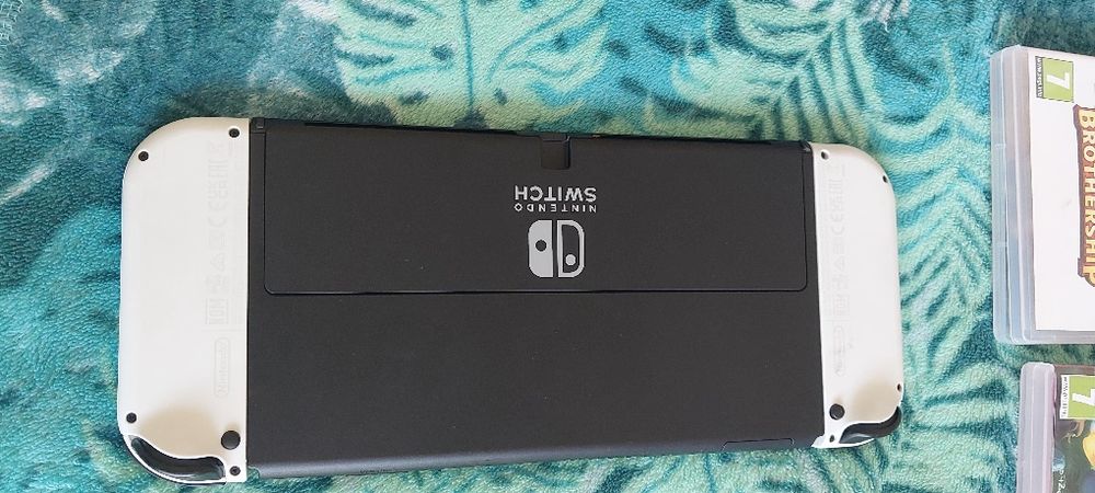 Nintendo switch zestaw etui gry