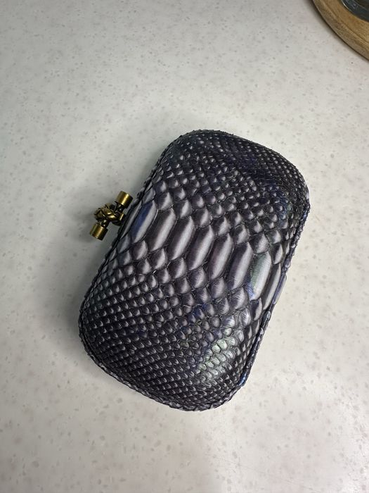 Клатч bottega veneta чехол в наличии.