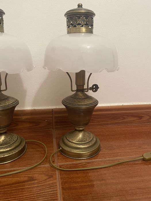 Candeeiros de Mesa e de Teto