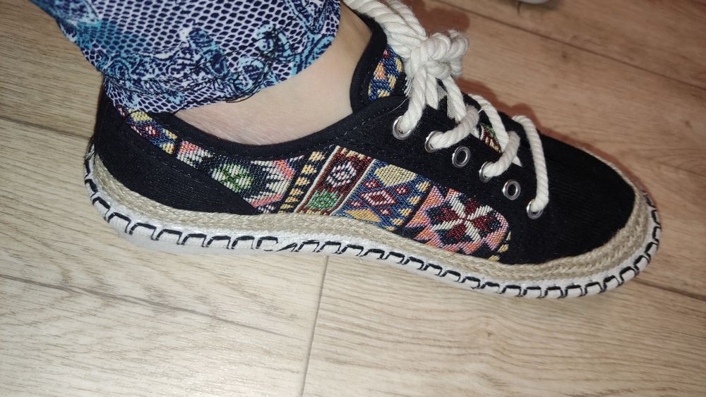 нові Чорні черевики ( еспадрільї) парусинові кросівки