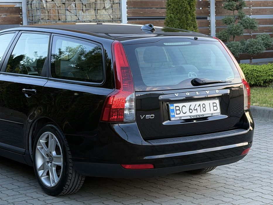 Volvo v50 2009р 1.6 дизель