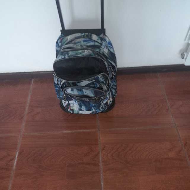 Mochila Totto com troley