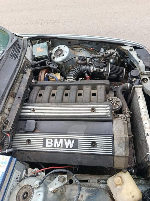 BMW 320 e30 m50b20