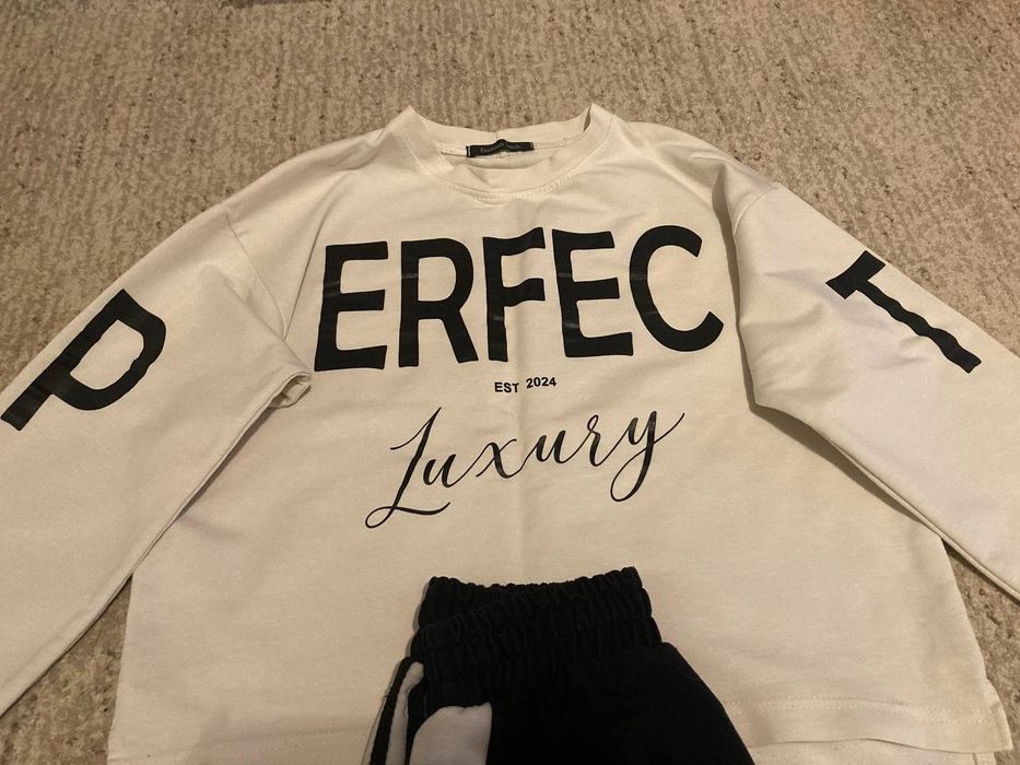 Костюм на девочку рост 140-146