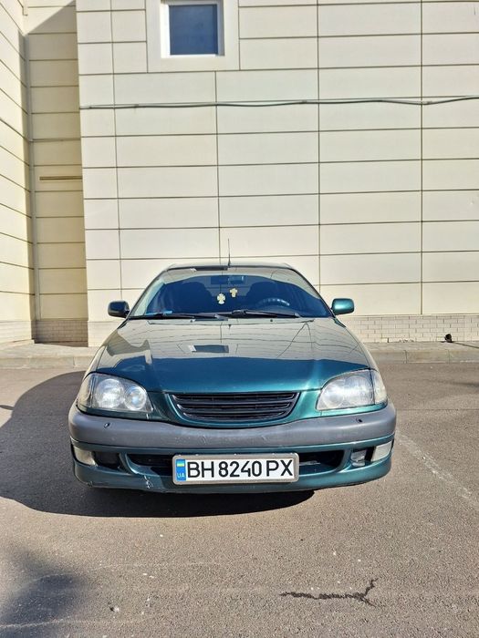 Продам тойоту  авенсіс