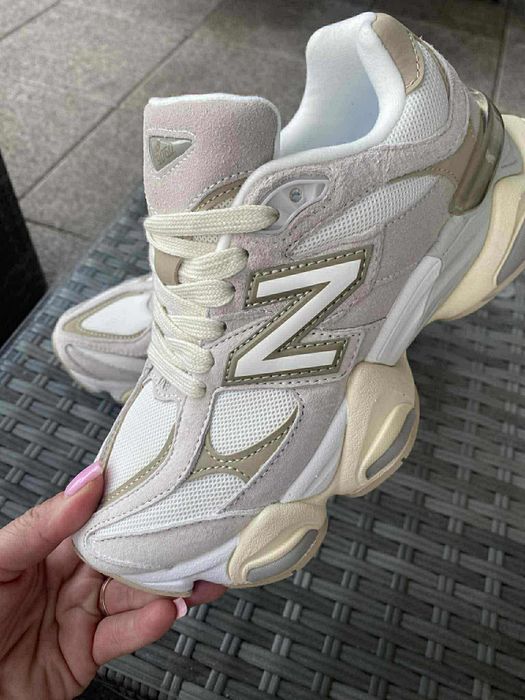 New balance 9060 beż pudrowy rozm 40 owe