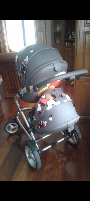 Carrinho de gêmeos Mima Kobi