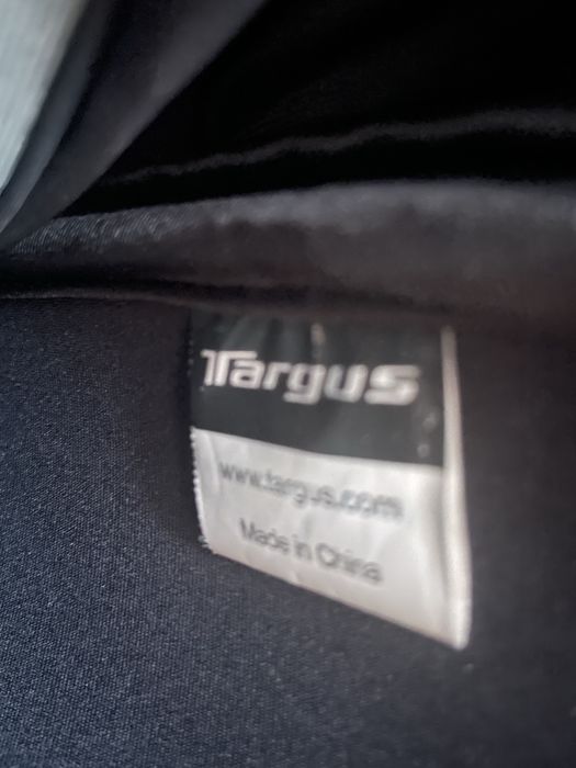 Targus pokrowiec torba obudowa etui dobry stan na laptopa na zamek