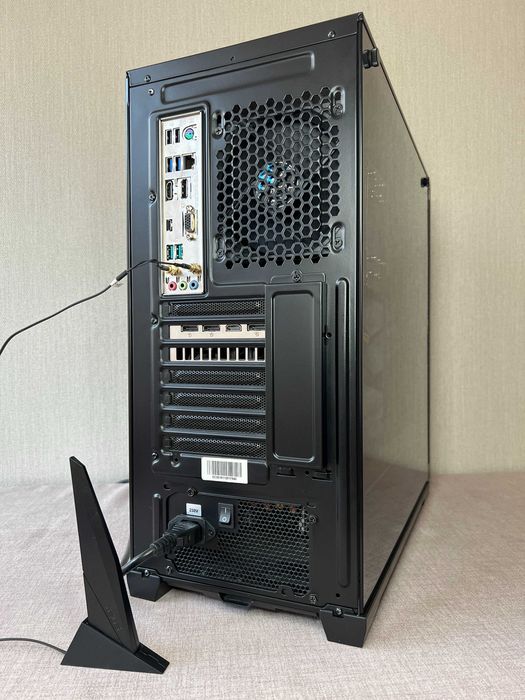 Intel Core i7-8700/32Gb RAM DDR4/GTX 1660 6Gb Super/250 SSD/500 HDD