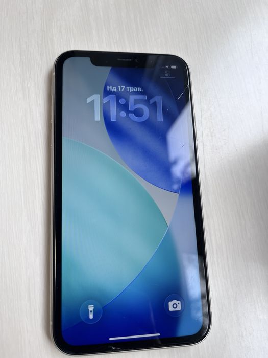 iPhone 11 64GB White | Стан 8/10 |