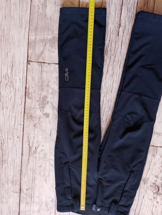 Czarne spodnie trekkingowe Softshell CMP r. 140