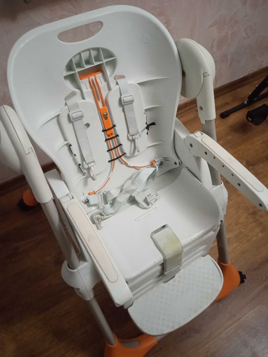 стільчик/ крісло для годування дитини