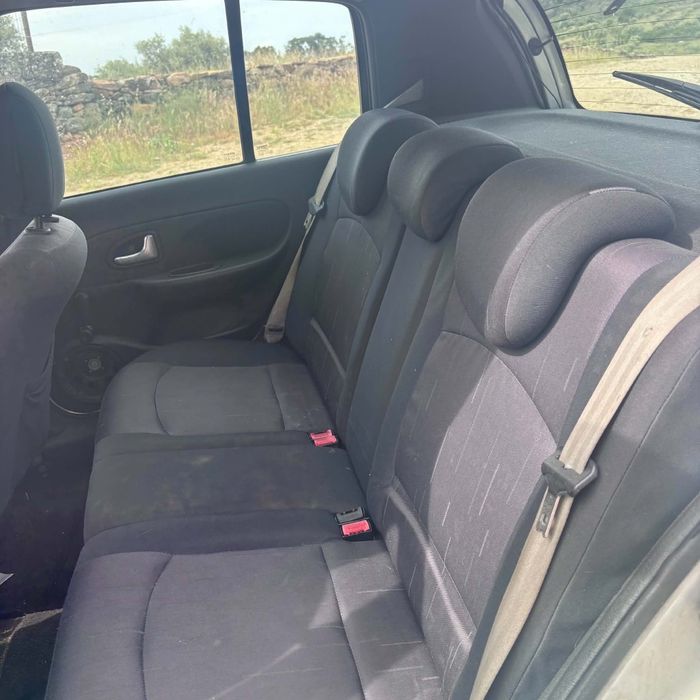 Renault Clio 1.2 16V -2004