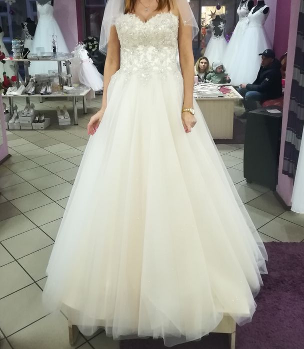 Przepiękna suknia ślubna 36 tiul Swarovski