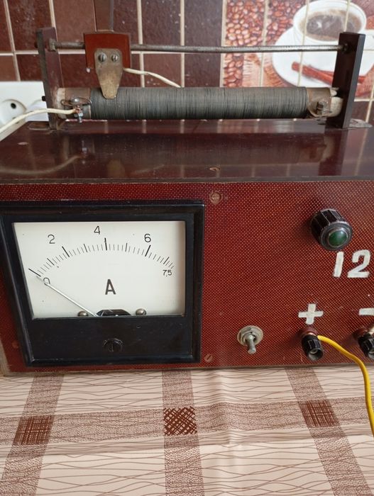 Продам зарядное устройство для авто