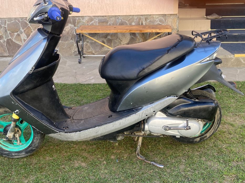 Honda Dio AF 62.