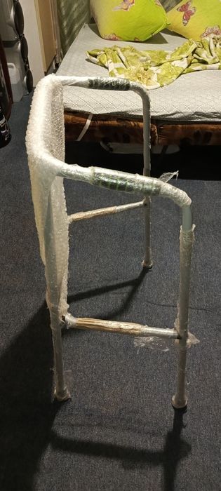 Ходунки для дорослих