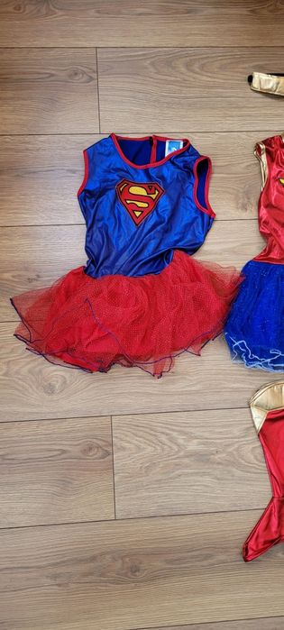 Bal przebierańców strój karnawałowy super bohater 3-4 lata, super girl