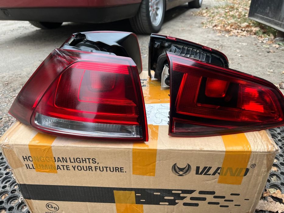 Фари задні оригінальні VW GOLF   7          і