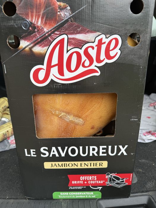 Продам хамон 5,5 кг дешево!