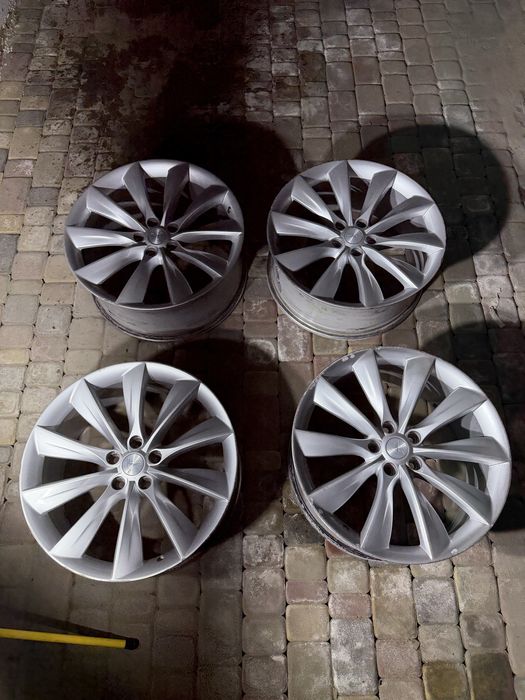 диски Tesla Model S R21 21х8.5J  21х9J ET40