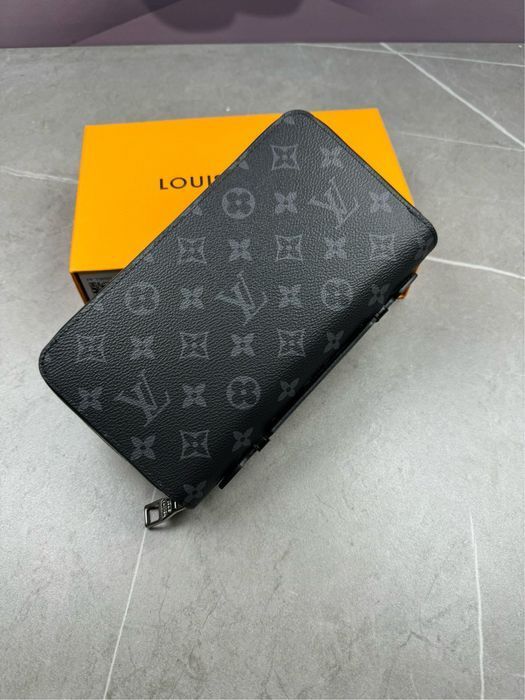 LOUIS VUITTON клатч кошелек мужской черный кожаный