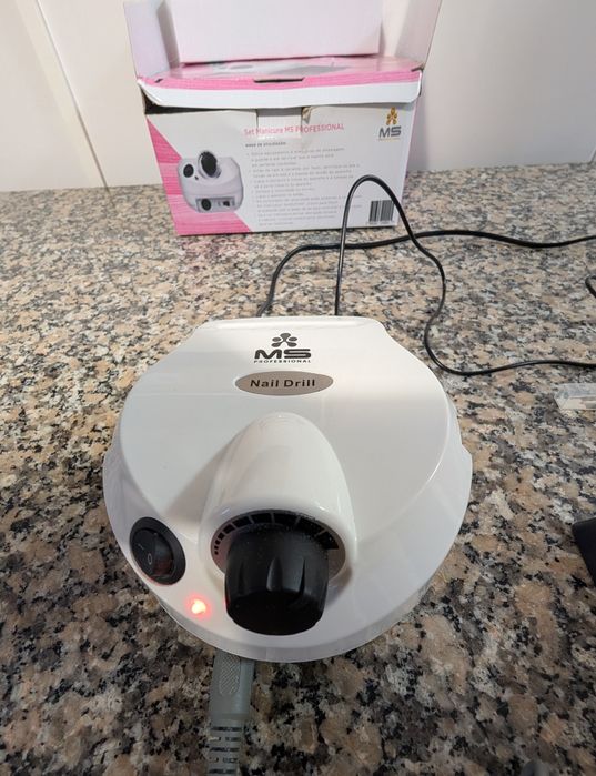 Ms Professional Set Manicure Compact