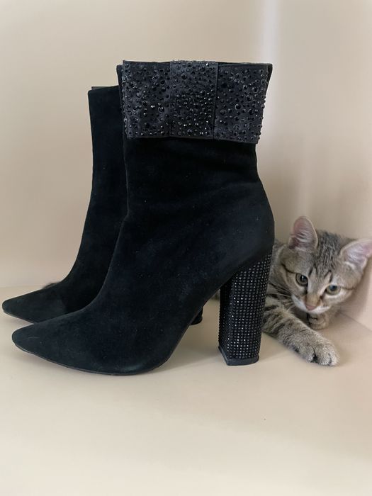 Сапоги жіночі замшеві.