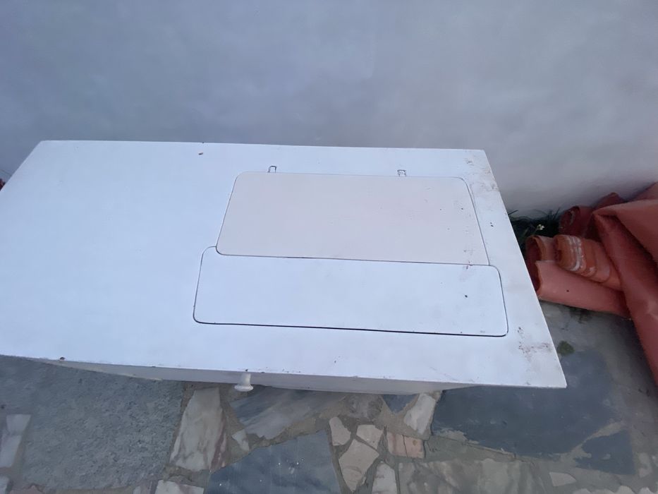 Móvel maquina costuna