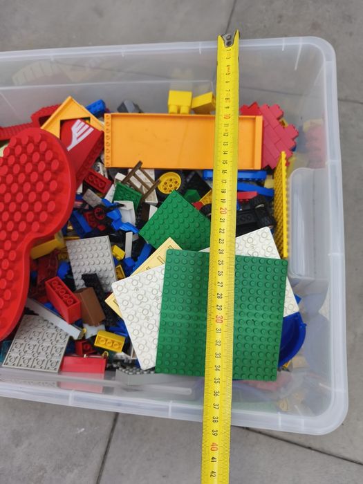 Caixa de legos para criança