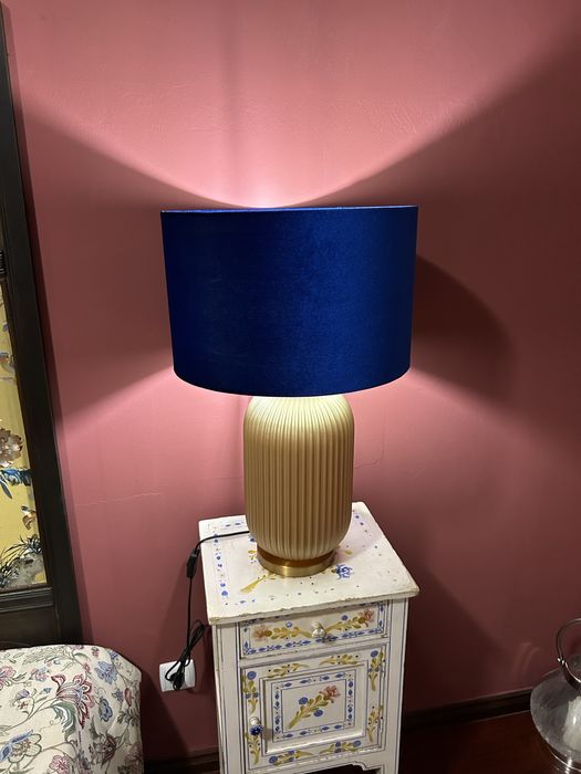 Candeeiro NOVO - abajur azul aveludado