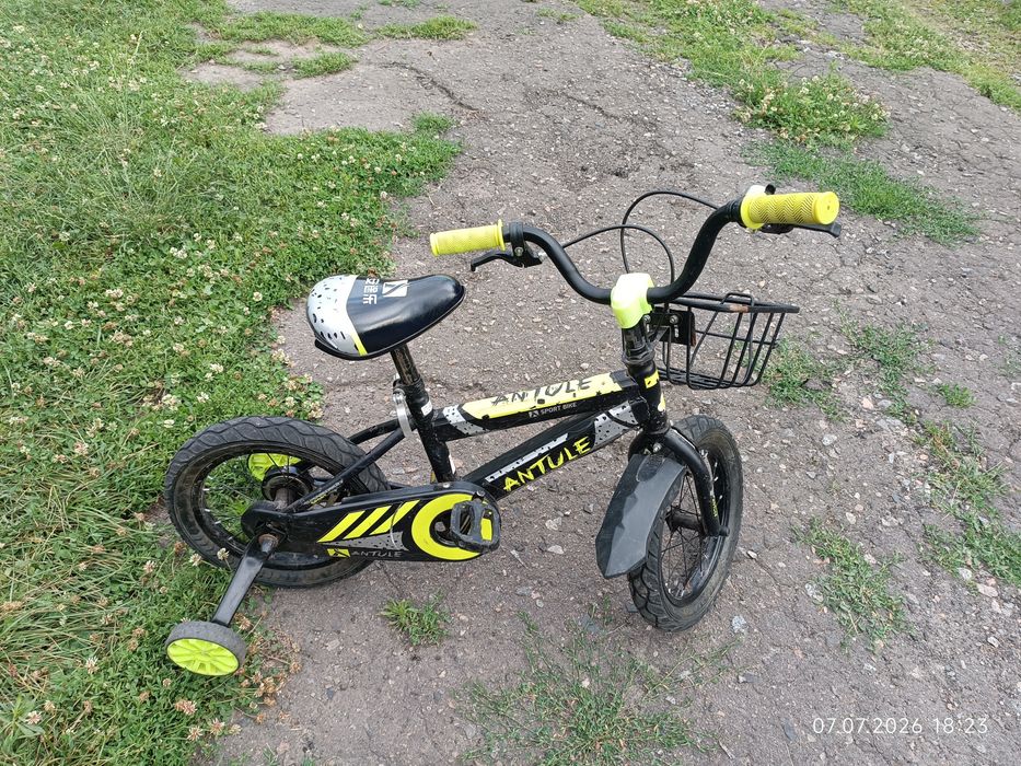 Дитячий велосипед