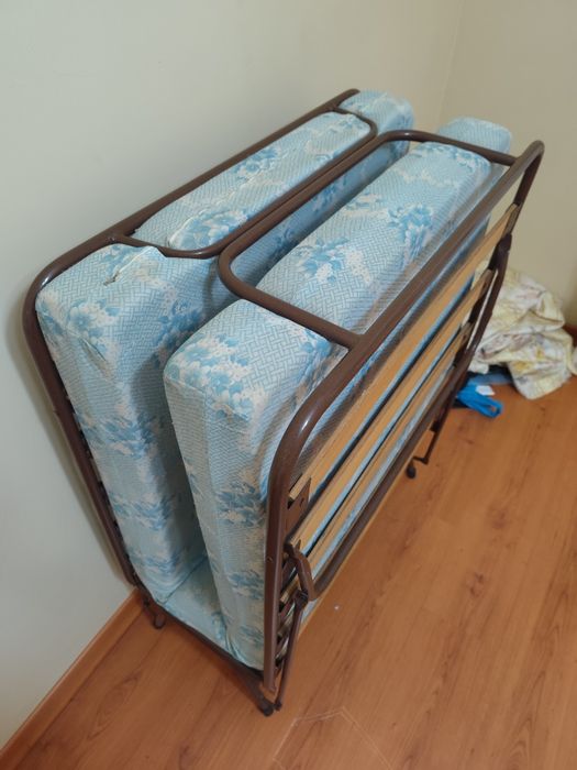 Cama Dobrável de Solteiro