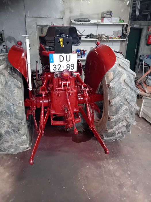 Tractor Internacional 484
