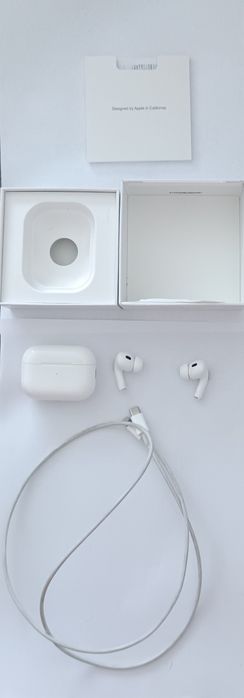 Продам AirPods Pro 2 (оригінал, повний комплект, б/в)