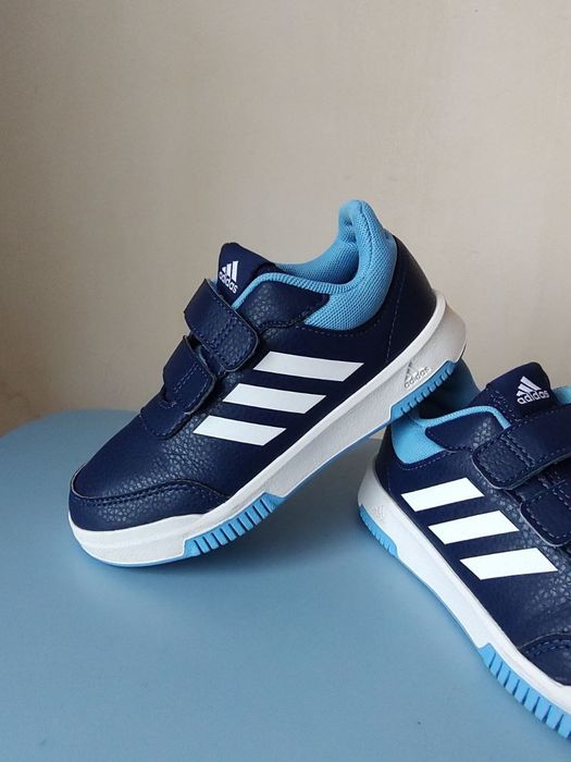 Кросовки Adidas 31p мокасини хайтопи кросівки