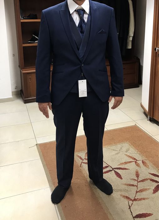 Terno / fato de casamento azul Arax Gazzo