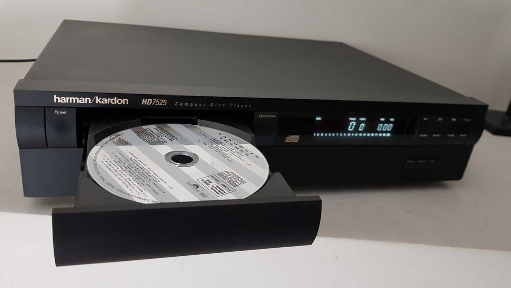 CD Harman Kardon HD 7525 z oryginalnym pilotem . Real foto.
