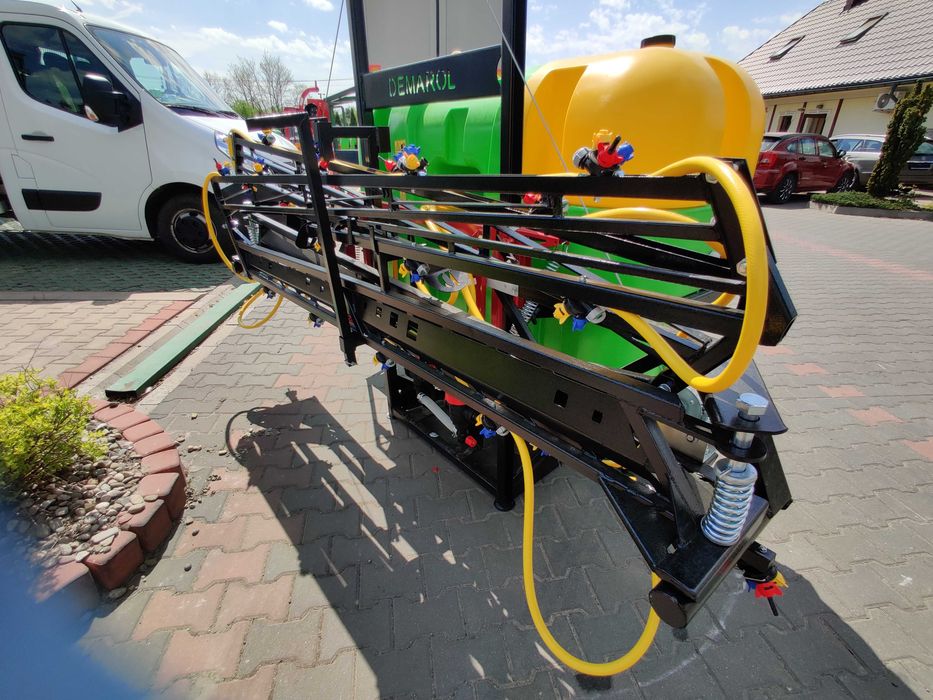 Opryskiwacz polowy zawieszany 600 litrów SHOGUN lanca 15m
